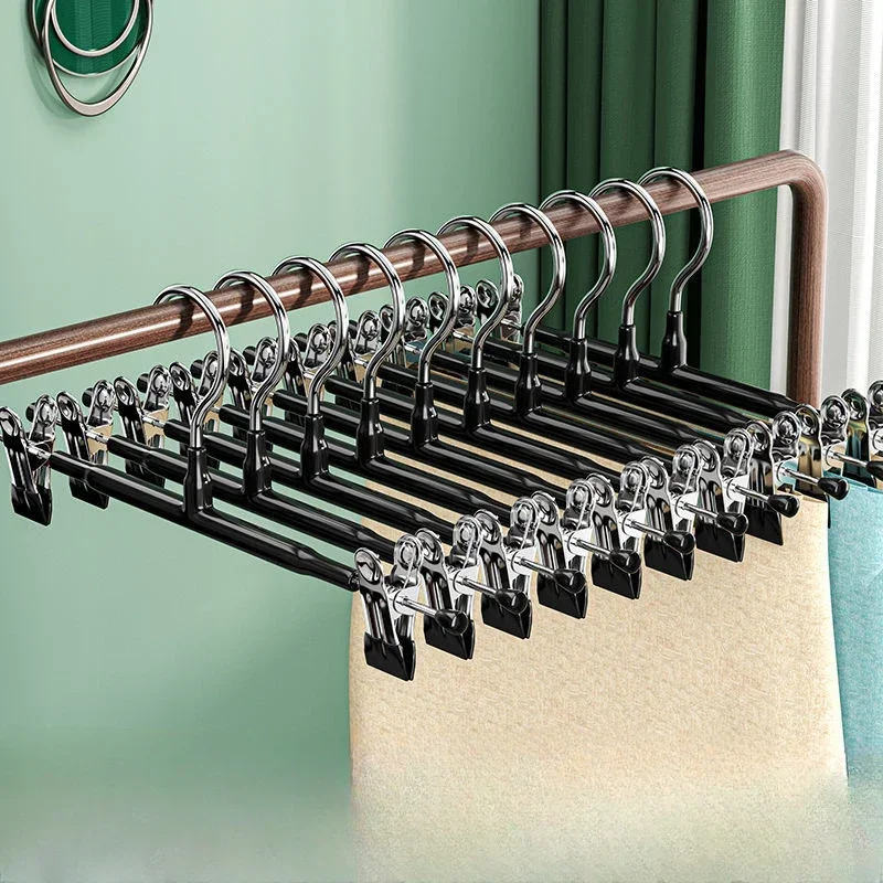 porte-vêtements en bois
